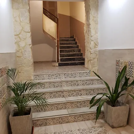 Arena בית הארחה 3*